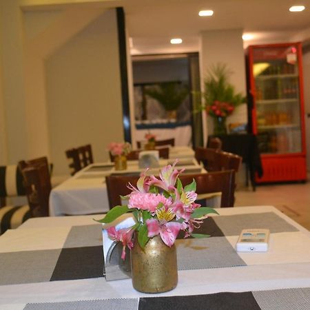 Apart Costanera Aparthotel Гоя Екстериор снимка